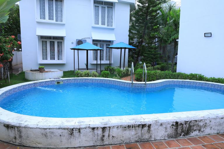 Pool 3, Anton White Villas Resort, Kancheepuram