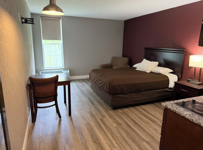 Room 3, Fieldstone Apartments & Studios, Marion