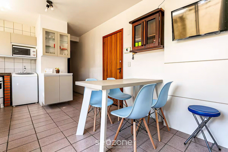 Dining 4, Apart With Barbecue 750 m From the Beach Bou201, Florianopolis