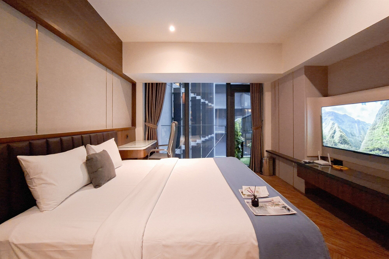 Room 5, Modern Rustic Studio Apartment At Carstensz Residence, Tangerang Selatan