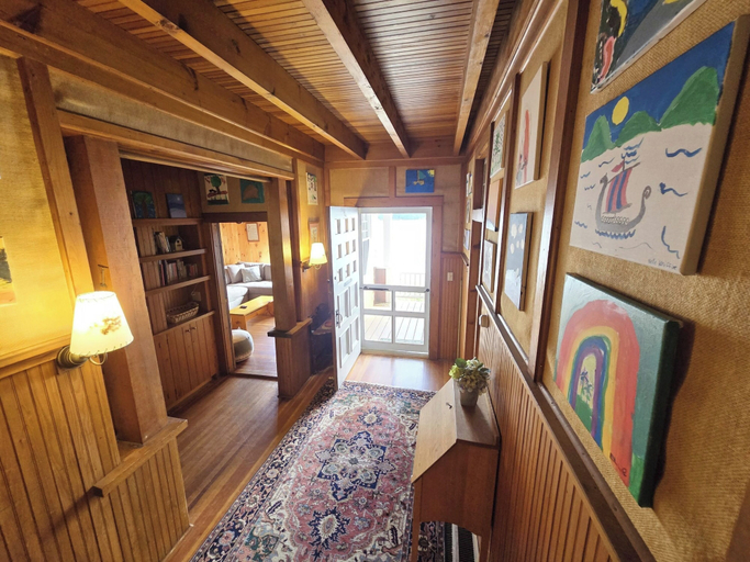 Interior 5, Valhalla, Sullivan