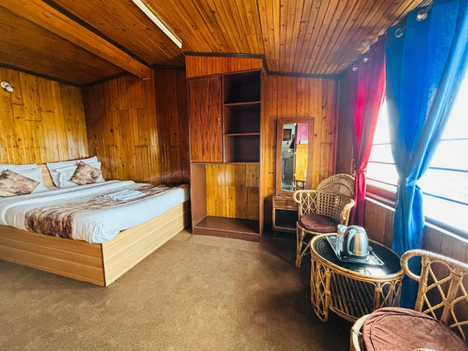 Room 2, Peak To Peaks CHANAKYA Hotel Darjeeling, Darjiling