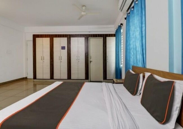 Room 4, S M Suites, Bangalore