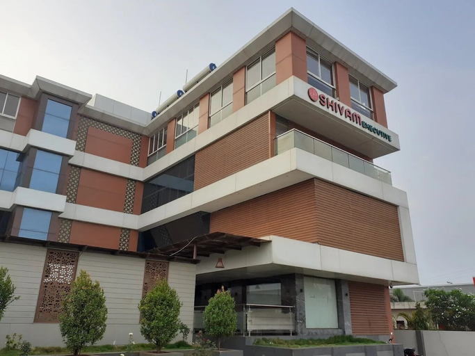 Front of property, HOTEL SHIVAM EXECUTIVE, Pune