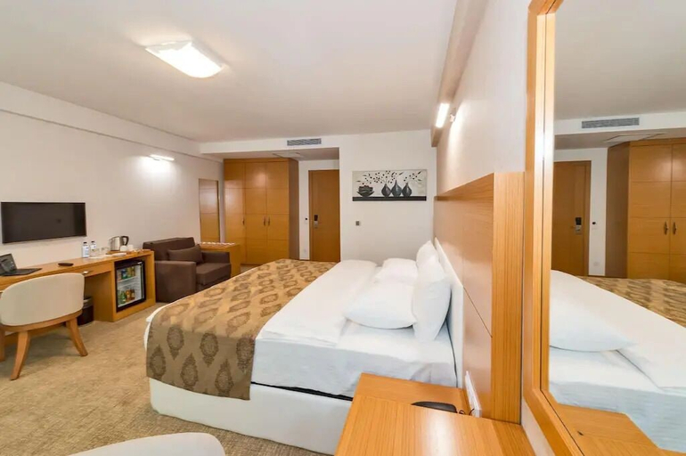 Room 2, Palmiye Hotel Suites, Beyoğlu
