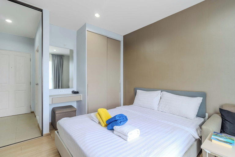 Room 4, Prime spot Pool Gym Boat Ave C232, Phuket Island