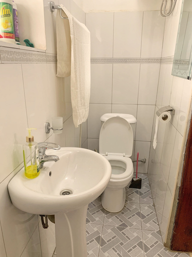 Bathroom, MISSIONS CAFE & GUESTHOUSE, Arua Municipality