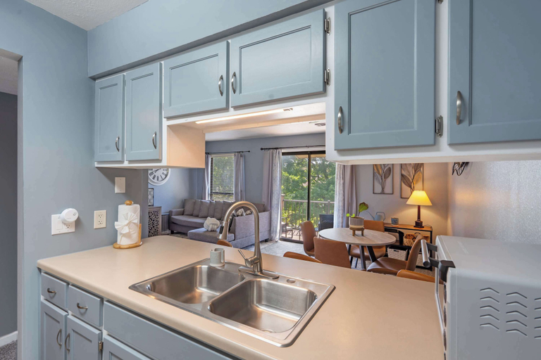Private kitchen 4, Woods Golf Getaway: Escape for 2, Taney