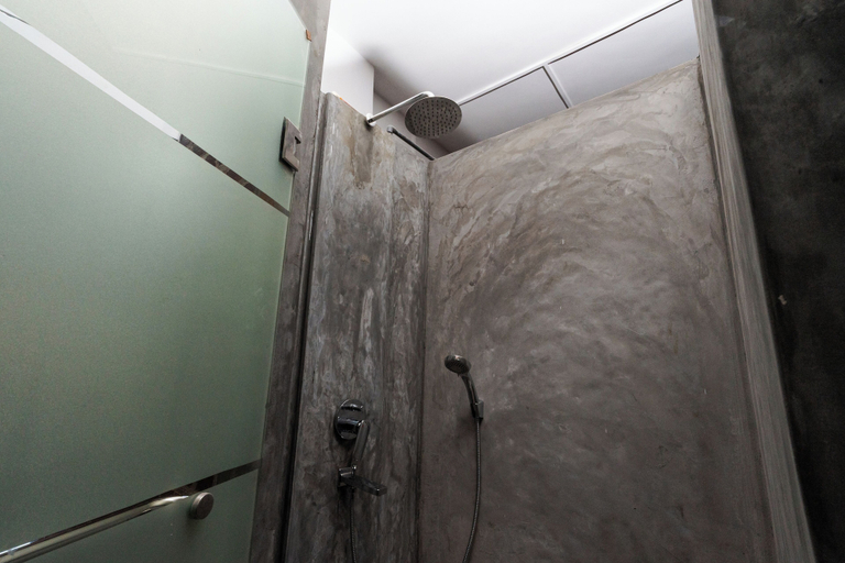 Bathroom 4, Trillium Boutique Express Hotel, Thimbirigasyaya