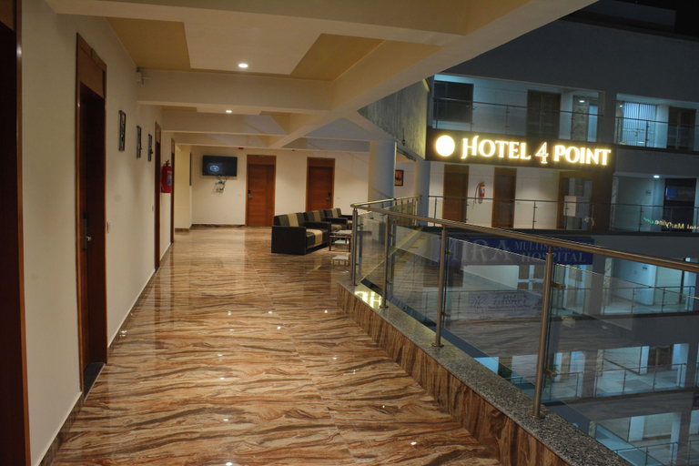 Front of property 5, Hotel 4 Point, Gandhinagar