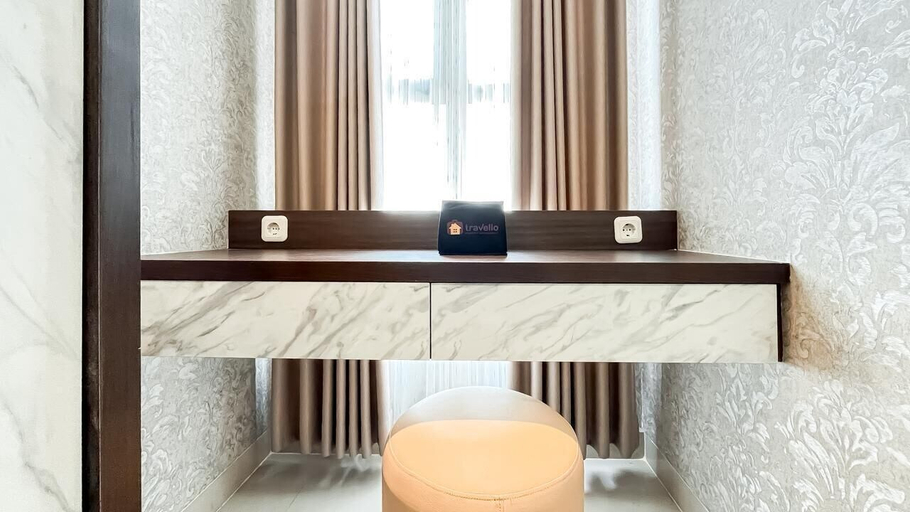 Room 3, Earth Tone Studio Apartment At Transpark Bintaro, Tangerang Selatan