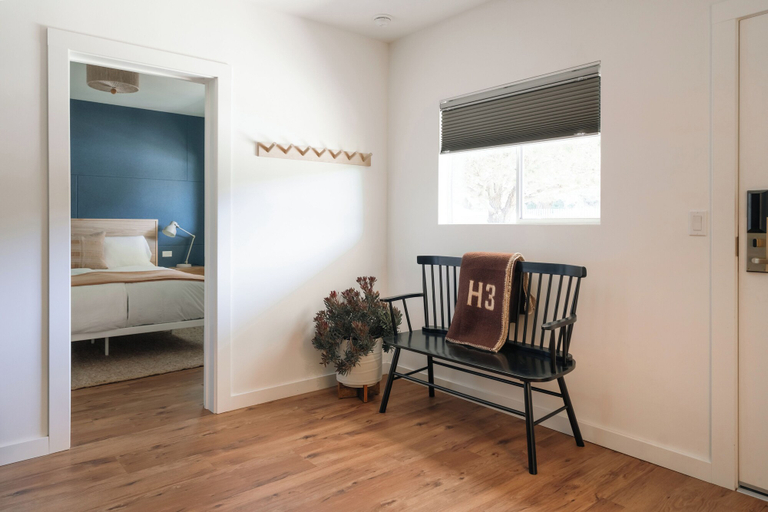 Room 4, Mendocino Cove, Mendocino