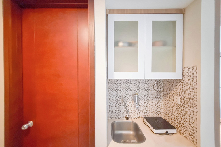 Private kitchen 4, Tidy Studio At Mataram City Apartment, Sleman