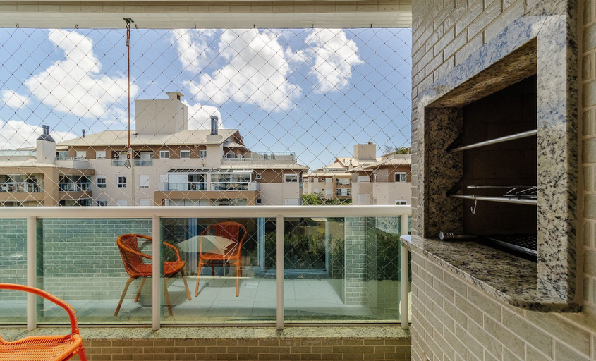 Property grounds 2, Apt w/ Side sea View, Seaside Condominium Rap0306, Florianopolis
