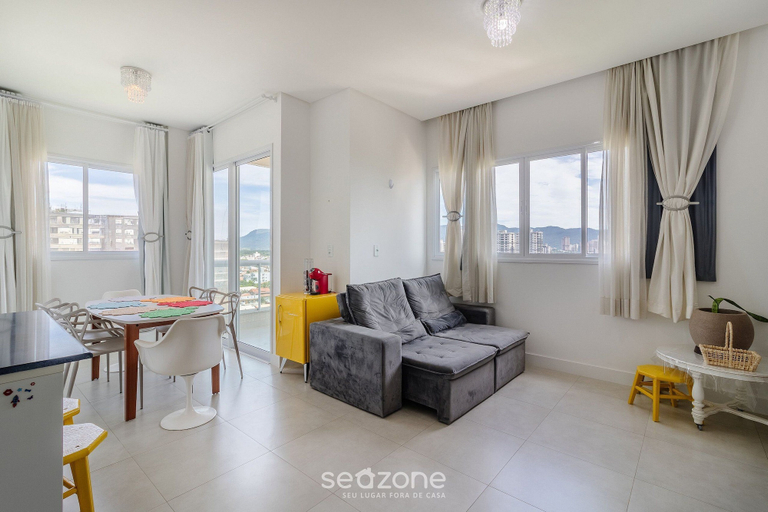 Living area 5, Charm and Comfort 600m From the Beach! Etpa1103, Porto Belo