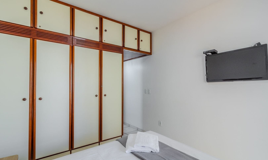 Room 3, 2B Apartment w/ Balcony Ads0103, Cabo Frio