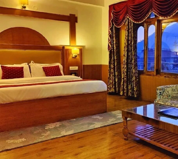 Bedroom 5, Hotel Surya International - Manali, Kullu