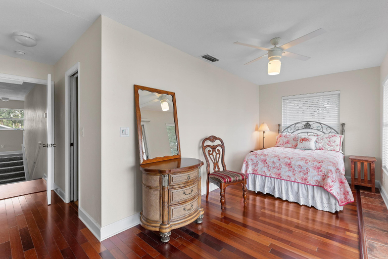 Room 5, Sunrise on Halifax, Volusia