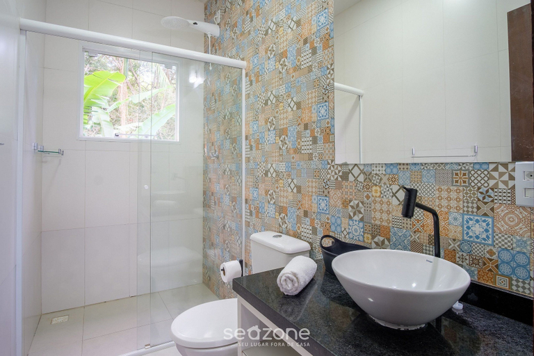 Bathroom, House With Lagoon View and Barbecue Ctm0000, Garopaba