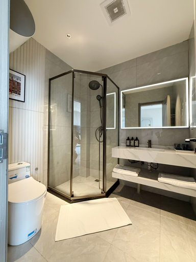 Bathroom 5, Hotel Eden 24 Novembre, Kinshasa