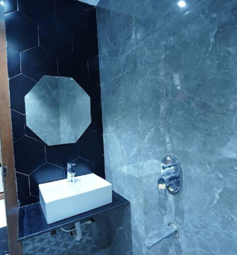 Bathroom, Hotel Shree Palace & Restaurant, Ratlam