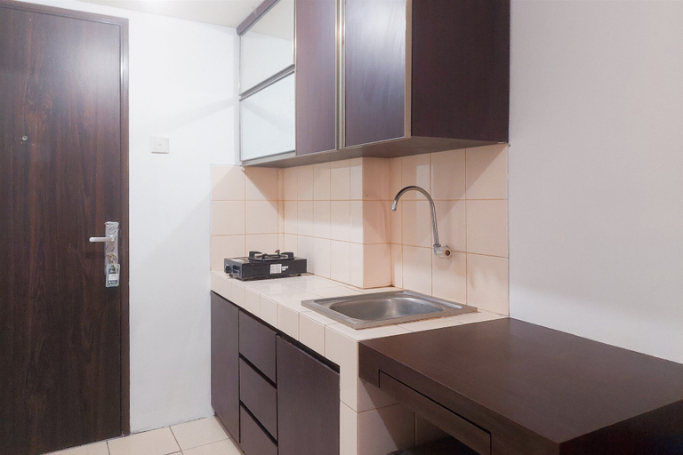 Private kitchen 5, Cozy Living Studio At Serpong Greenview Apartment, Tangerang Selatan