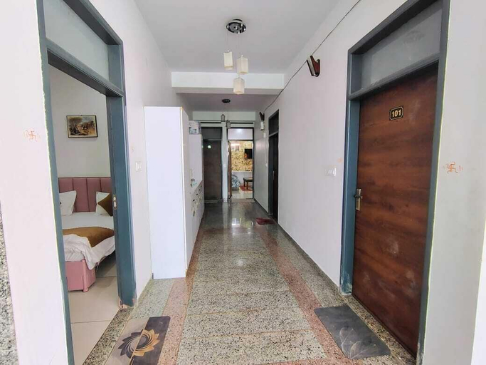 Interior 5, Baba Sundaram Hotel & Restaurant, Sikar