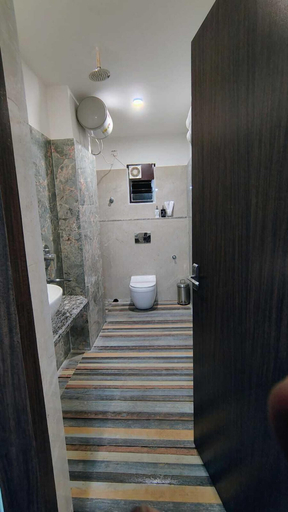 Bathroom 5, Hotel Global Retreat, Purba Medinipur