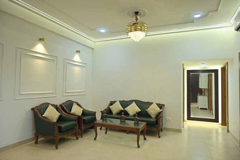 Living area 3, Family Ties Homestay, Varanasi