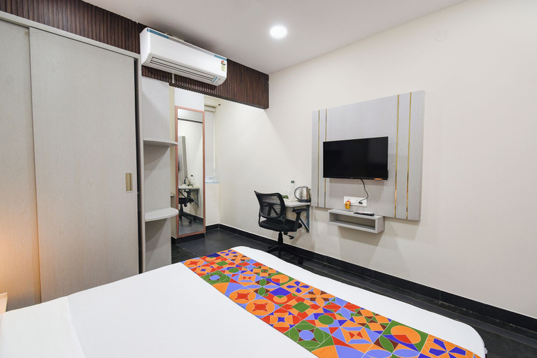 Room 2, Fabhotel Yendluri'S Abode, Hyderabad
