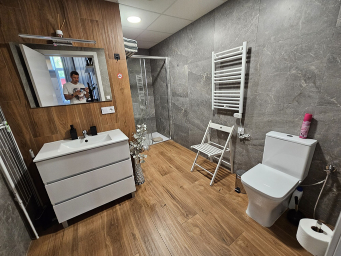 Bathroom 4, Hlius Brand New Apartments, Valencia