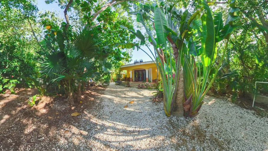 Front of property 2, Villa con Piscina y Acceso a Laguna Yalkú, Akumal, Cozumel