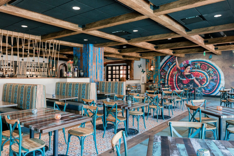 Food & Drinks, Tuttle Orlando Villa, Osceola