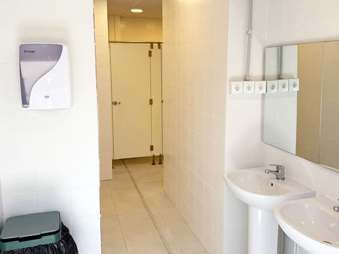 Shared bathroom, Nomada Hostel El Palmar de Vejer, Cádiz