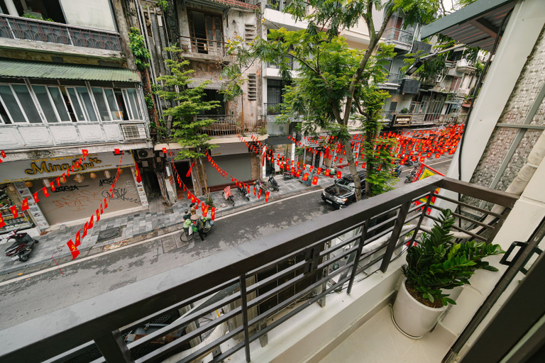 Balcony view, Trainstreet-Oldquarter-Elevator, Hoàn Kiếm