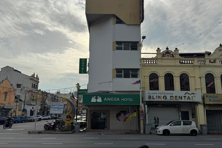 Exterior & Views