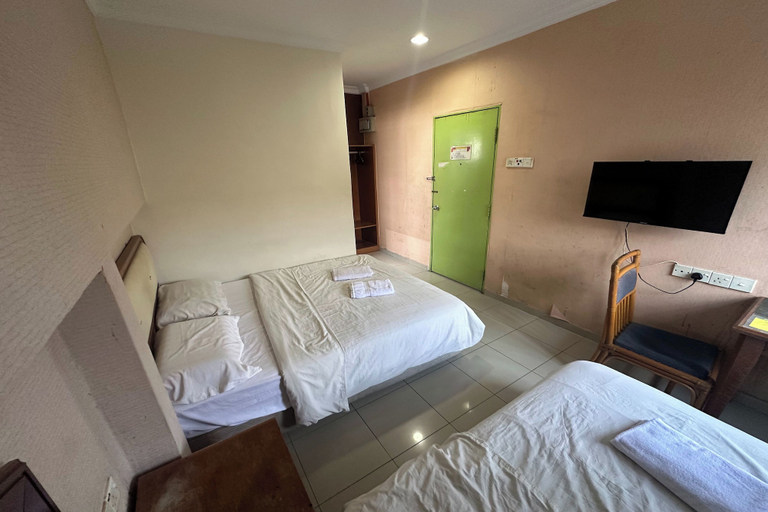 Bedroom 5, Angsa Hotel, Seremban