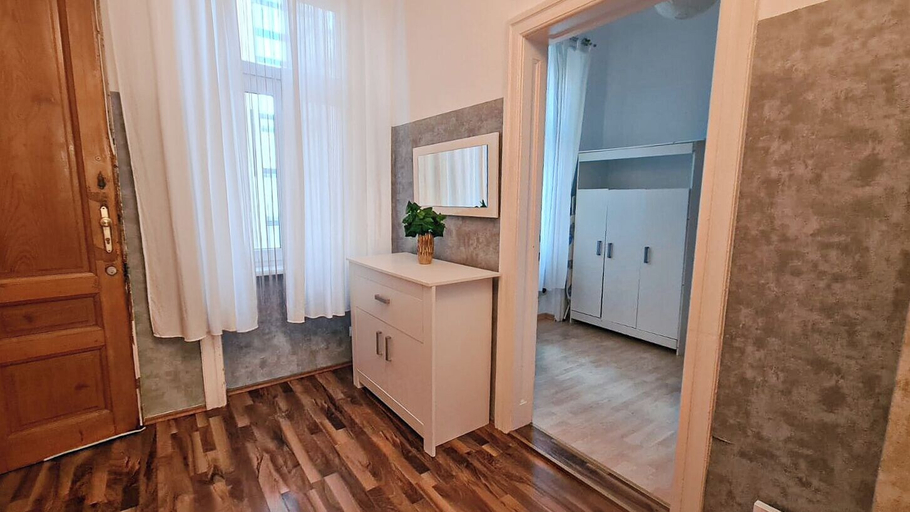 Exterior 4, Modern 2BR Apt Long Stays Sleeps 5, Wien