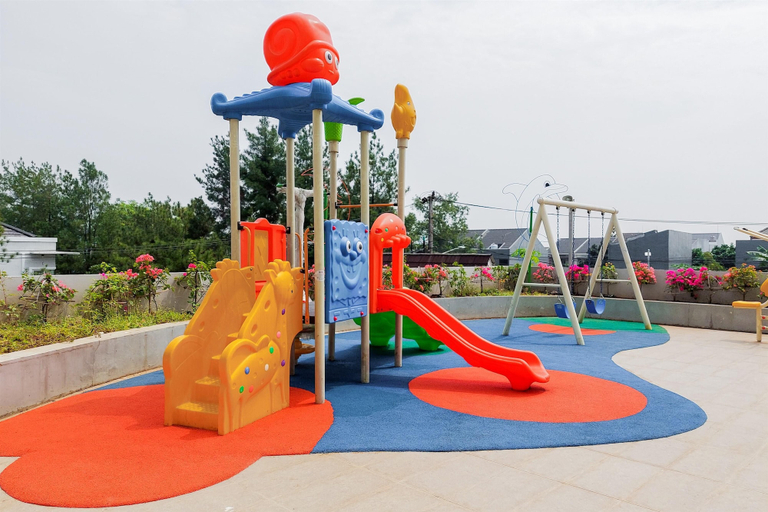 Children's play area - outdoor, White Tone Studio At Amazana Serpong Apartment, South Tangerang