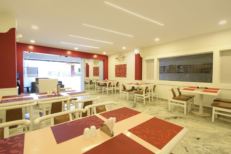 Food & Drinks 5, Fabhotel Marjan International, Hyderabad