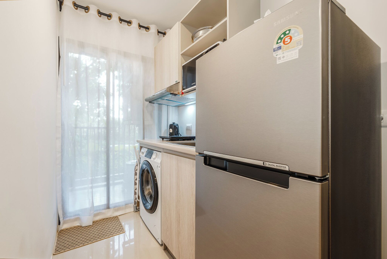 Private kitchen, C213 D condo Reef B240, Pulau Phuket