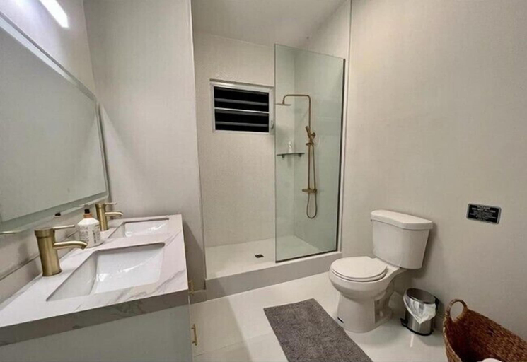 Others 2, Stunning 3-Br Apt in Condado