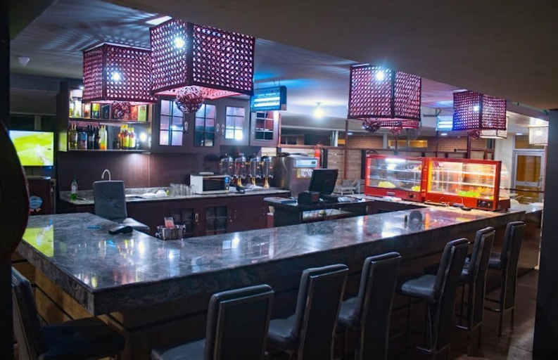 Restaurant, Grand Amari Hotel and Resorts Owerri, Owerri Municipal