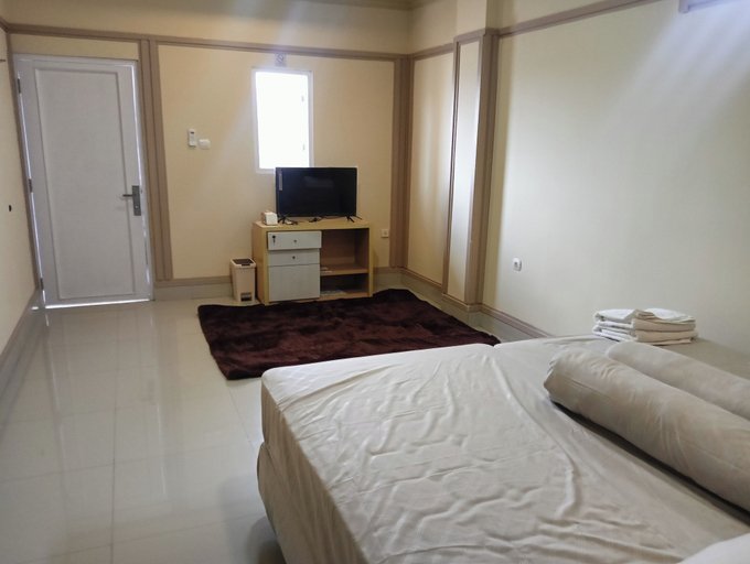 Room 4, OYO 94778 Seven Residence, Bekasi