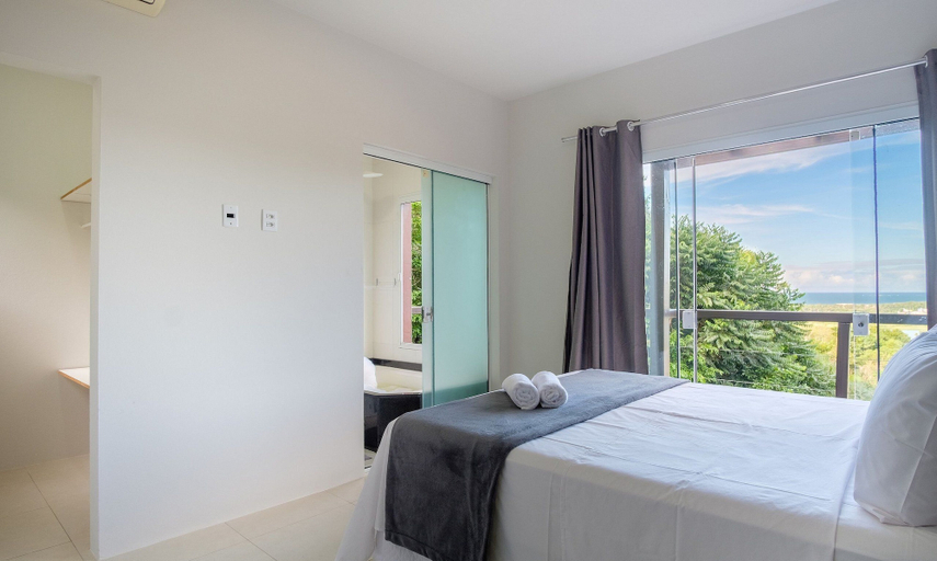 Room 4, House With Lagoon View and Barbecue Ctm0000, Garopaba