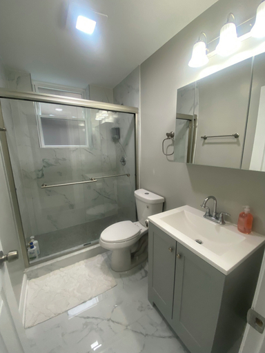 Bathroom 4, Stylish Apartment near Chicago Downtown, Cook