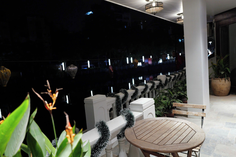 Exterior 4, Westlake Lac Chinh, Ba Đình