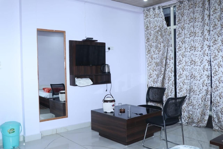 Others 3, New Shri Anand Best Hotel Berinag, Pithoragarh