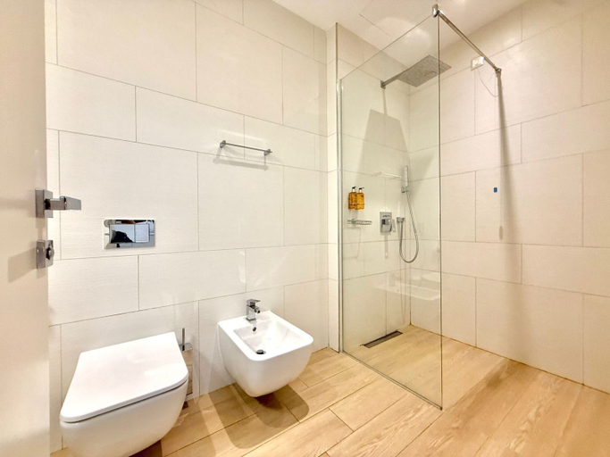 Bathroom 3, Condo Studio Plaza