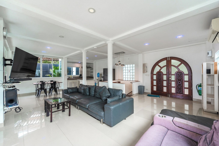 Living area, 4BR PoolVilla and SeaView V199, Phuket Island